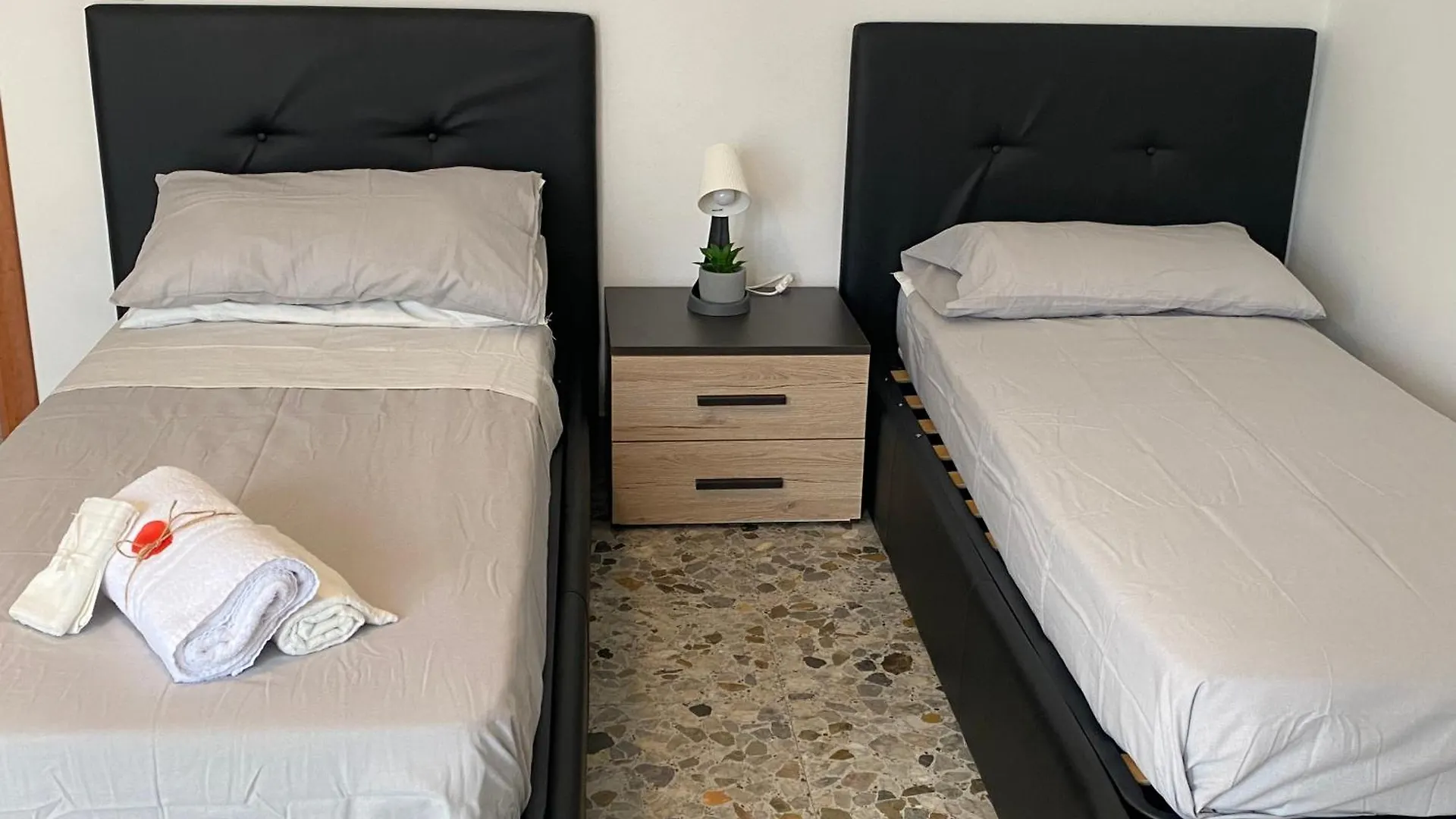Pisana 247 St Peter Villa Roma İtalya